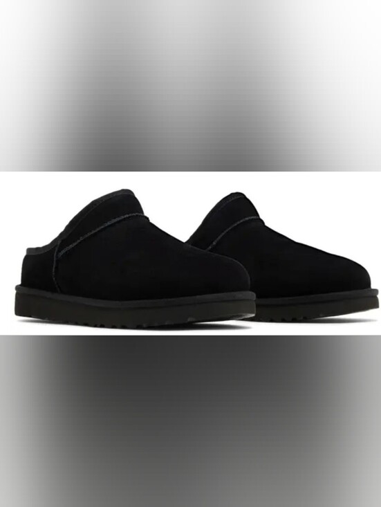 UGG Shoes - UGG Wmns Classic 'Black' Slippers Size 9 Used Great